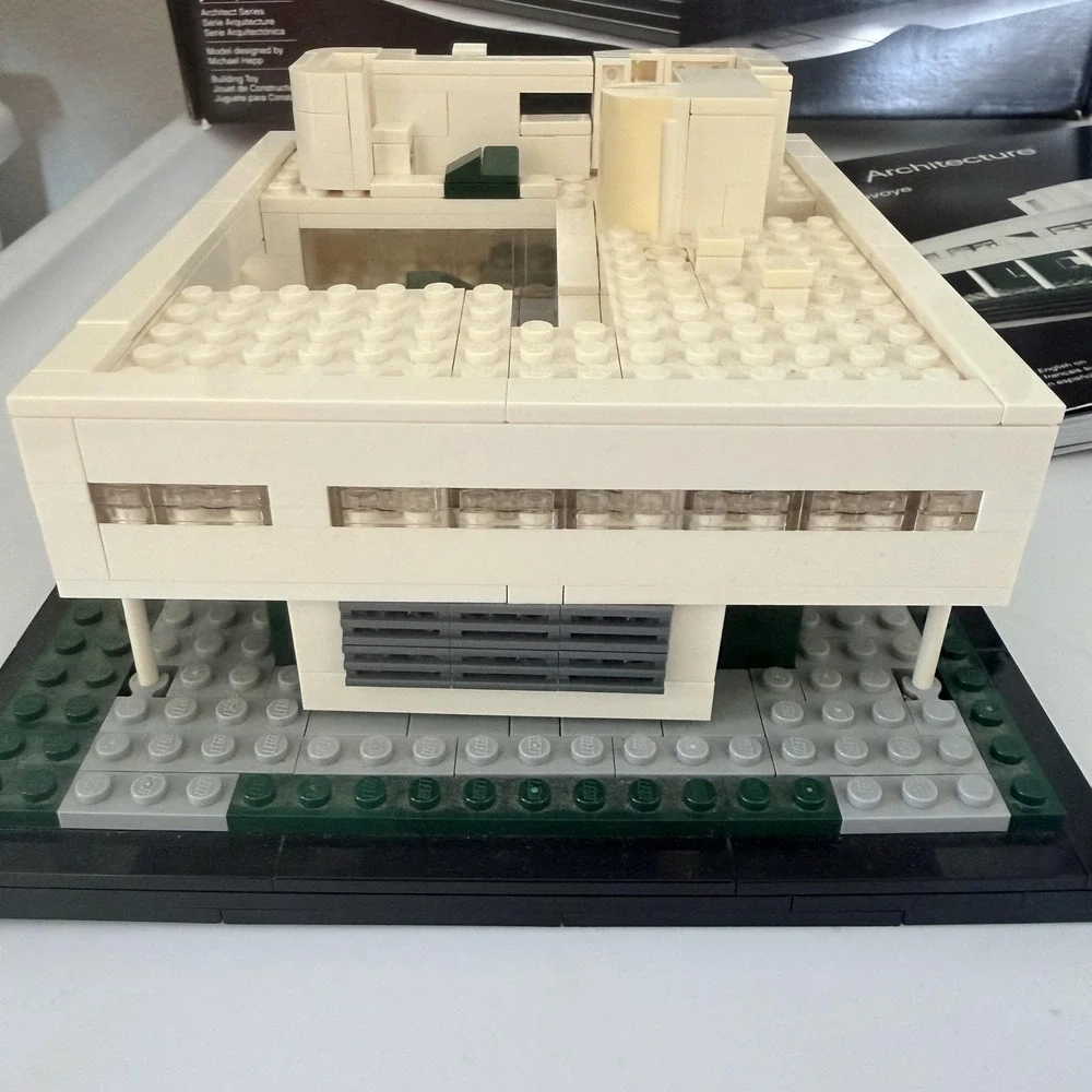 LEGO Architecture Villa Savoye 21014 Complete Built Box Manual RETIRED Set